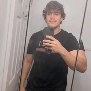 Meet your Posher, Ruben dario